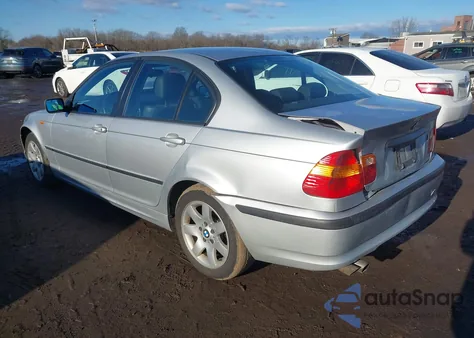 2005 BMW 325Xi z USA, uszkodzony, nr VIN WBAEU33495PN99552